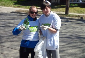 A little something I call a pic(k) and pose ... pick up garbage and pose for a pic